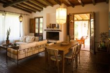 Villa a Olot - Masía Els Cingles